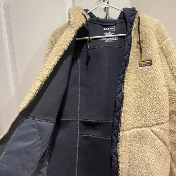 LL Bean Mountain Pile Fleece Coat - Picture 6 of 10
